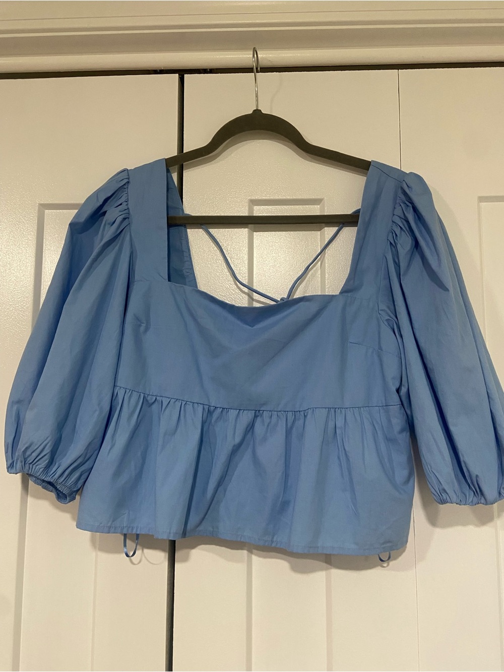 NWOT Abercrombie & Fitch Light Blue Puff-Sleeve Square-Neck Blouse